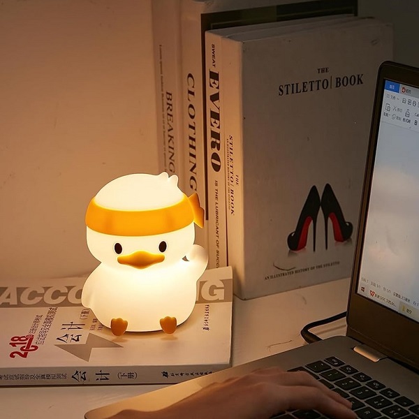 چراغ خواب طرح اردک بامزه Cute duck design bedside lamp